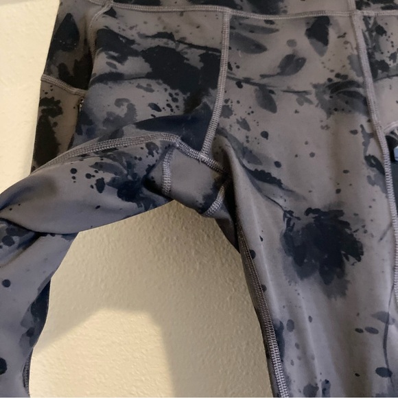 Athleta Women's Brown Floral Rainier Reflective Tight High Rise Leggings Size XS - Picture 8 of 16